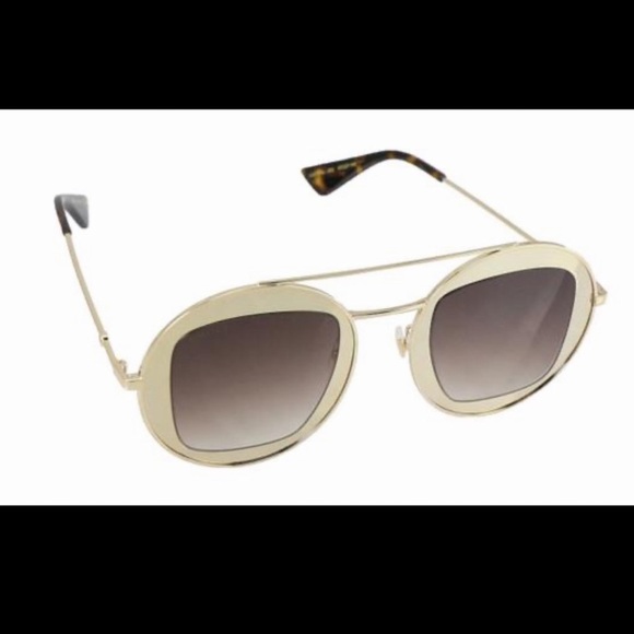 Gucci Sunglasses - Picture 2 of 3